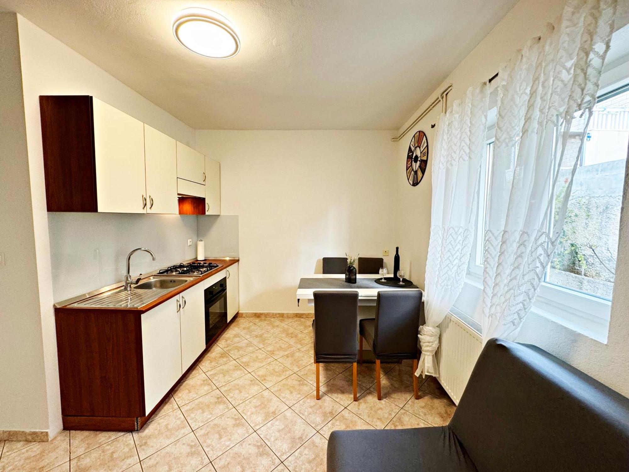 Apartment Baloevic 포스티라 외부 사진